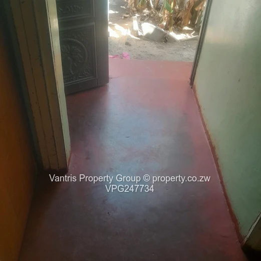 Glen Norah A house for sale