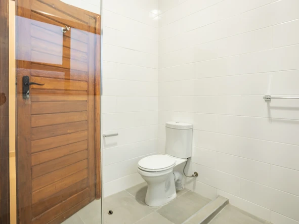 4 Bedroom Garden Flat