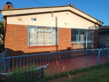 Spacious 4-Bedroom Home in Dzivarasekwa with Modern Amenities