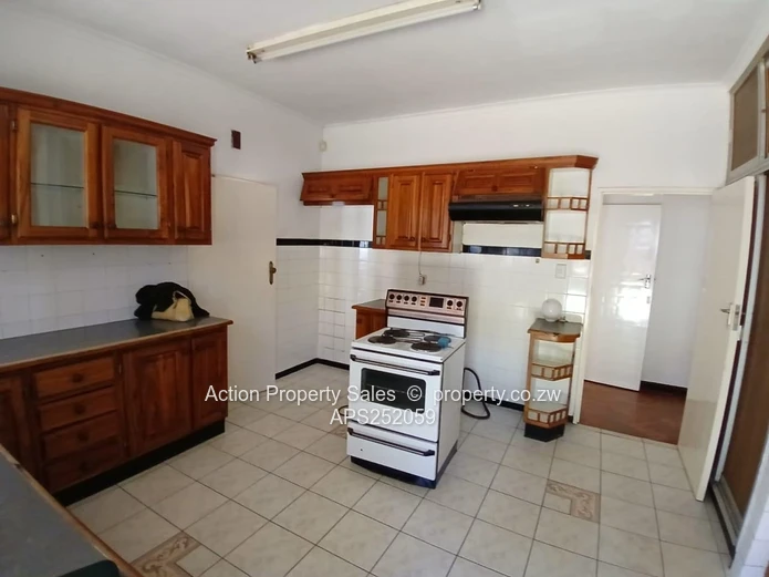 4 Bedroom House In Mount Pleasant! 