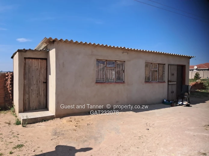 Affordable Residential Stand with 2-Roomed Cottage for Sale in Damofalls Phase 4 Extension – 410sqm 
