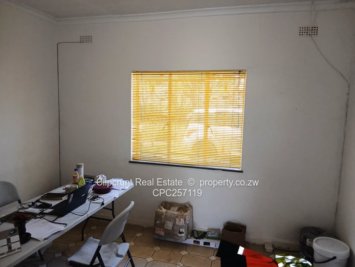 Milton Park Commercial House For Sale