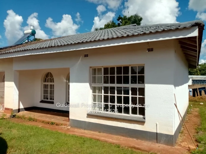 Spacious 2 bed flat for sale in Mandara 