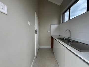 3 Bedroom Garden Flat