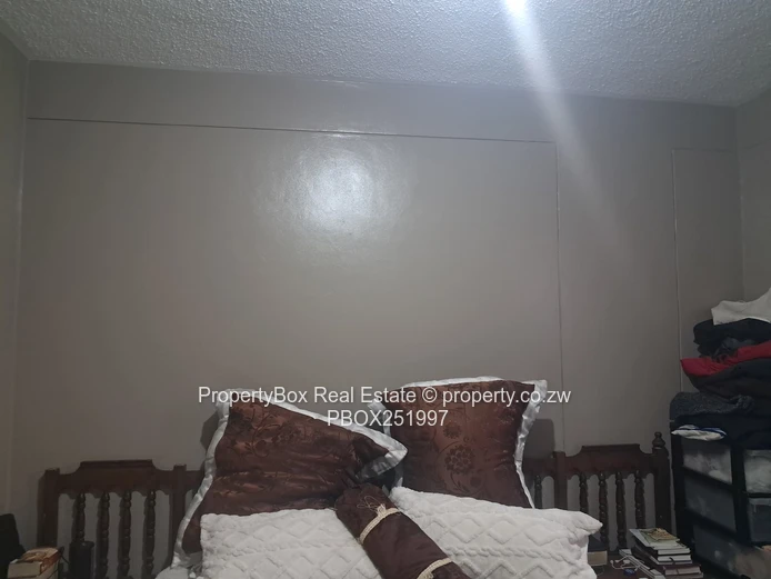 Eastview Gardens, 2 bed apartment in first floor (Bubi Block) for sale! 