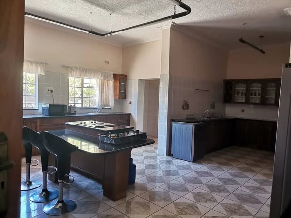 Commercial & Industrial Land