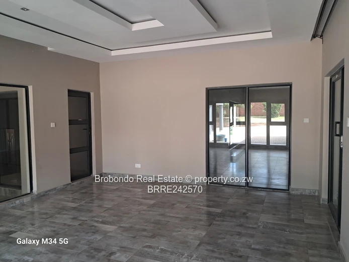 Discover this modern and luxury newly built property in Brookview for Sale! 