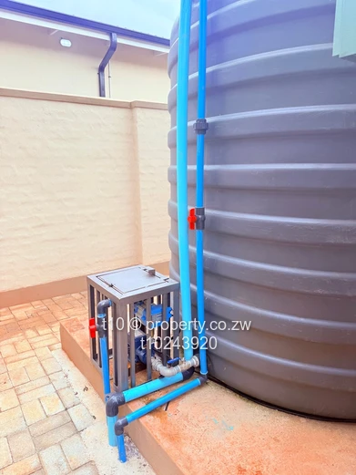 Townhouse to rent in Borrowdale 