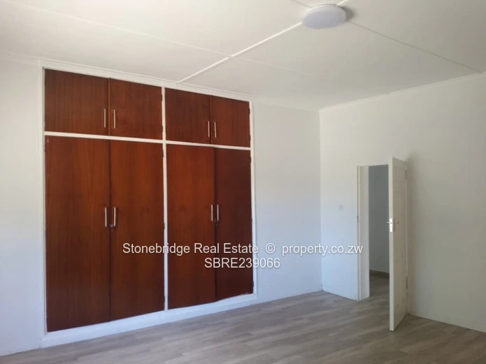 4 Bedroomed House to rent in Riverside