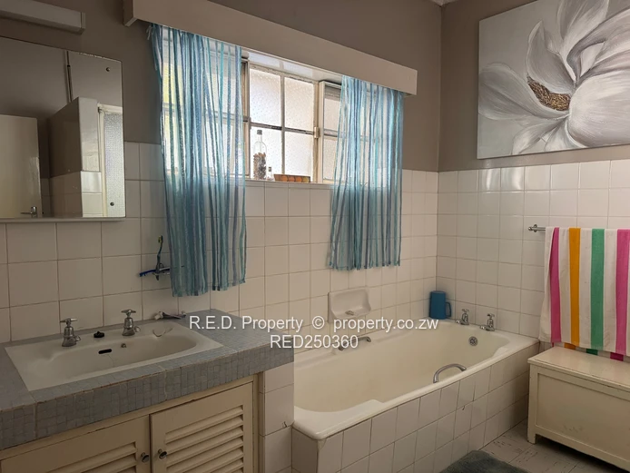Neat Family Home In a Prime Location - Hillside!