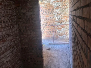 4 Bedroom Flat & Apartment