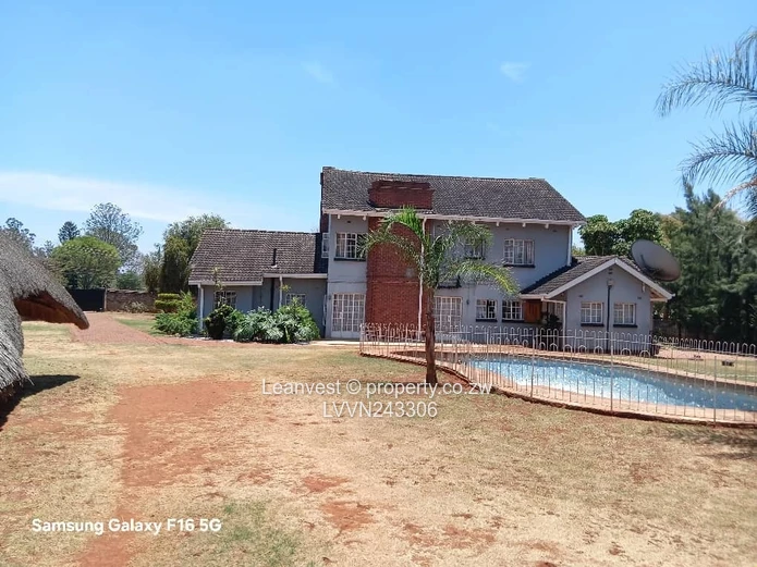 Helensvale House For Sale