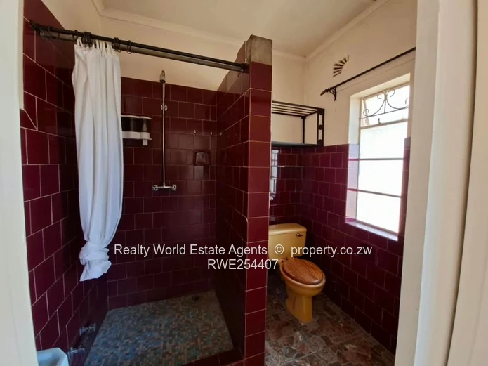 Avondale West House to Rent