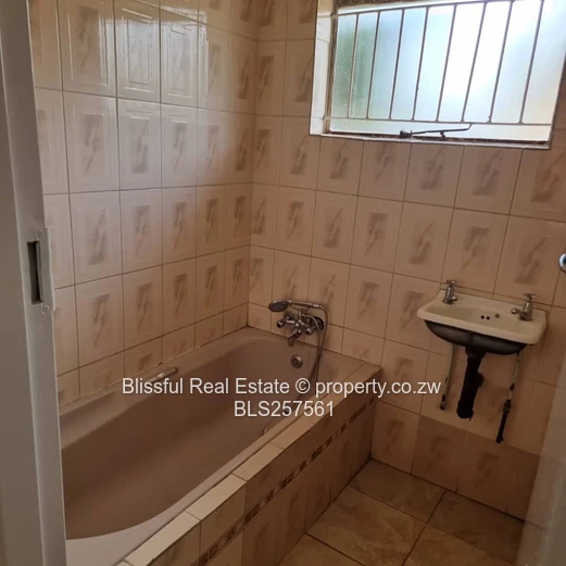 3 Bedroomed house for Rent in Msasa park