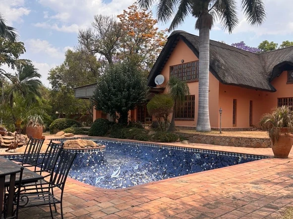 5 Bedroom Farm & Agricultural Land