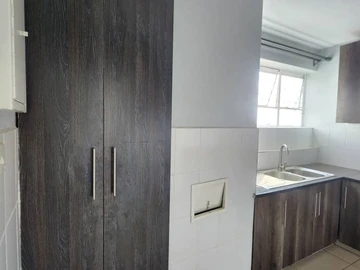 3 Bedroom Flat & Apartment