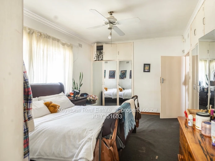 5 Bed Split Level Family Home for Sale (Sole Mandate)