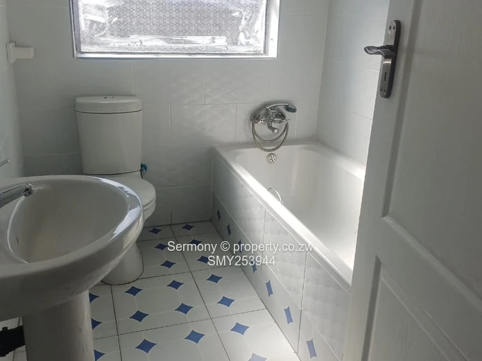 Cottage To Let | Vainona