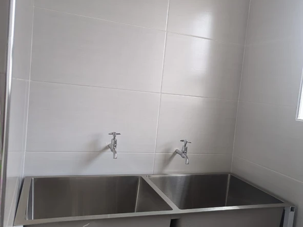 4 Bedroom Flat & Apartment