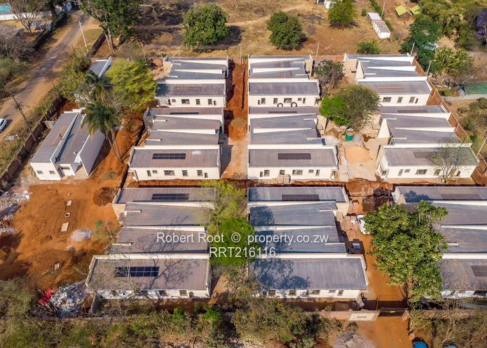 3-Bed Simplex Units with Garden & Borehole