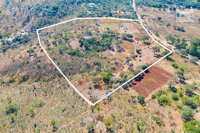 7.5 Hectares In Christon Bank
