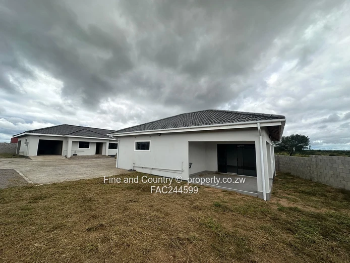 Townhouse complex for sale in budding neighborhood 