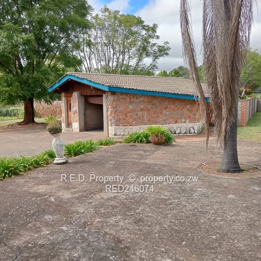 4-Bedroom Home In Hillside To Let !