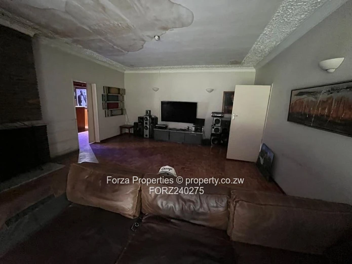 Prime Commercial Property – Chisipite