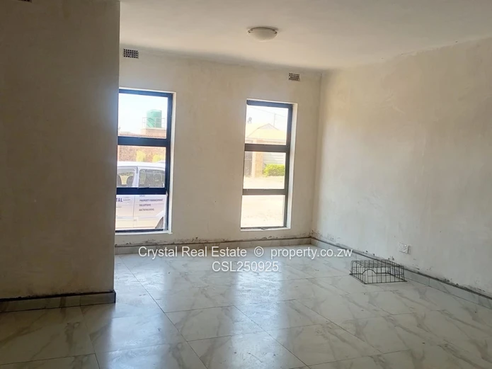 Monavale Cluster House $ 1000 (Sole Mandate)