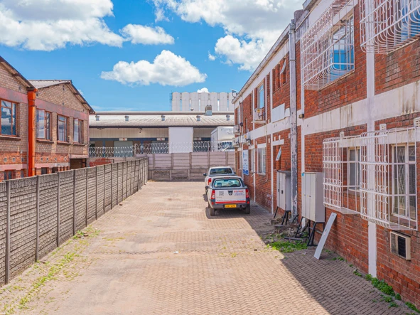 Warehouse & Factory