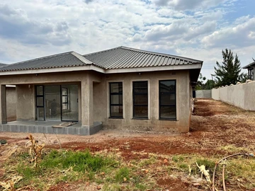 3 Bedroom Flat & Apartment