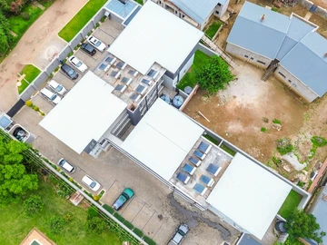 2 Bedroom Flat & Apartment