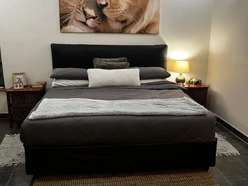 Fully Furnished Studio Mt Pleasant