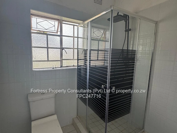 Braeside, Harare South 3-Bed House for Rent — Pool & Borehole