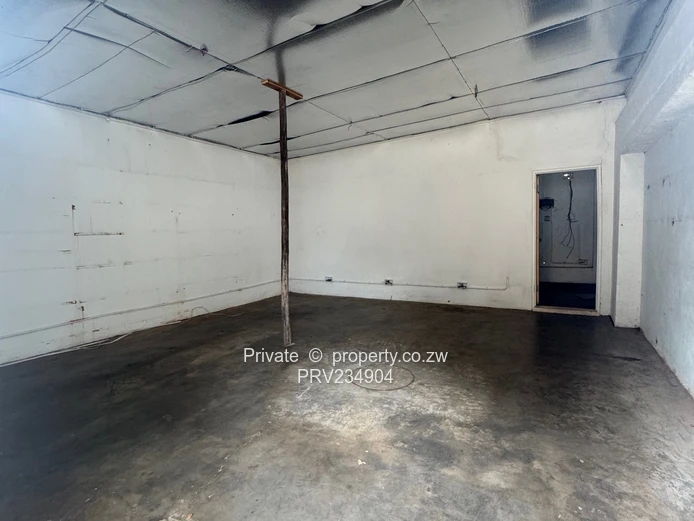 Shop/office To Rent Churchill Ave, Road Frontage (Sole Mandate)