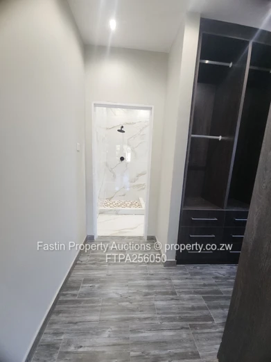 Open-Plan 5-Bed Crowhill Views Home with Borehole