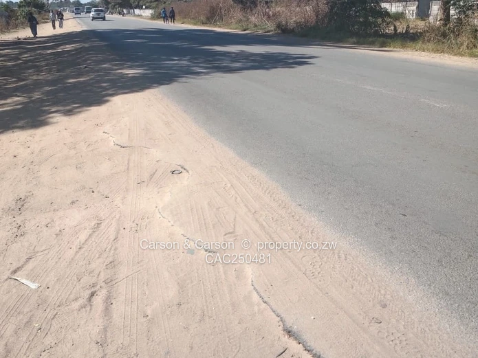 2000 m² Commercial/Industrial Land — Chitungwiza Main Road