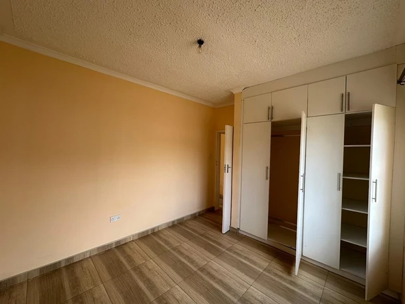 3 Bedroom Flat & Apartment