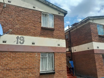 2 Bedroom Flat & Apartment