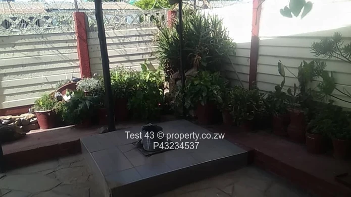 Chitungwiza House for sale 