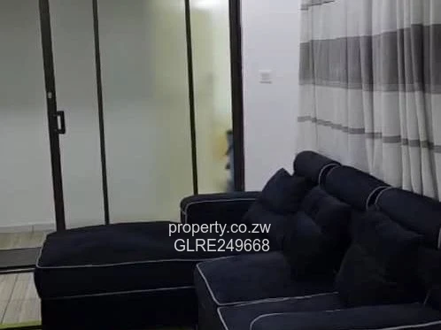 Spacious 3-Bed Marlborough Home with Borehole & Driveway