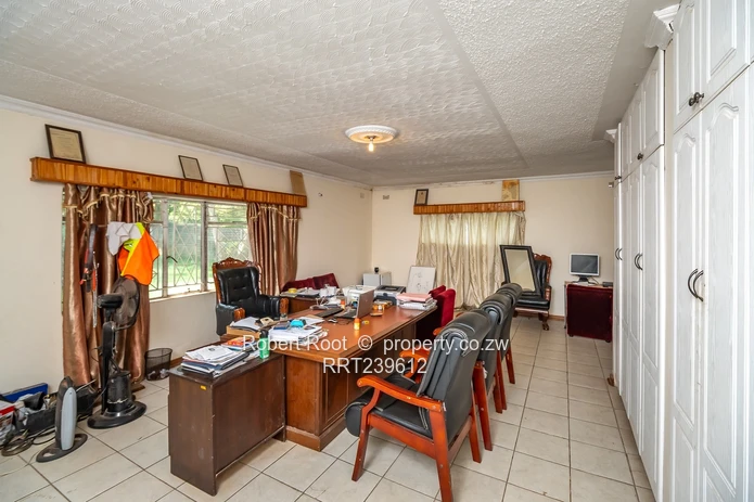 House For sale in Greendale 