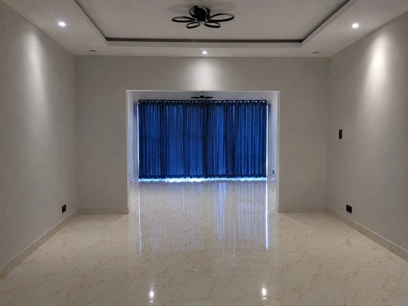 3 Bedroom Flat & Apartment