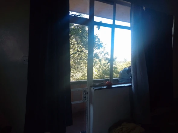 2 Bedroom Flat & Apartment