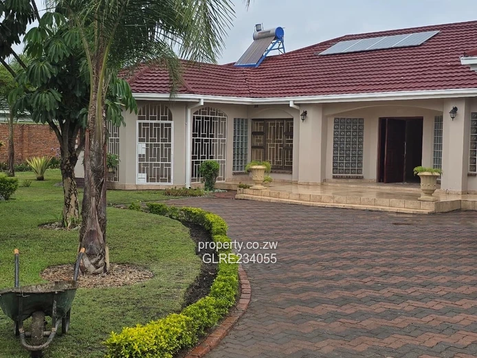 Spacious Milton Park standalone house for Rent 