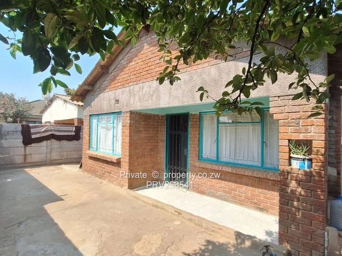 Chitungwiza Unit O, house for sale
