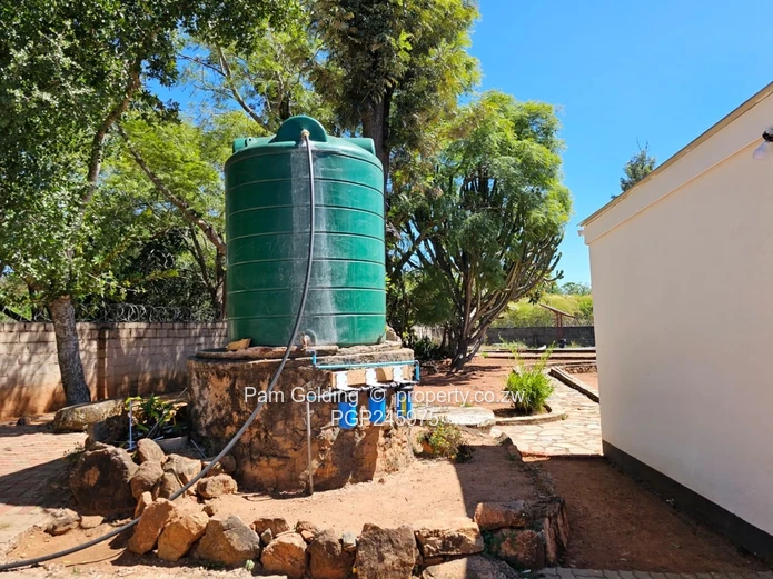 Family Home, Great Borehole, Mutiple Bedrooms