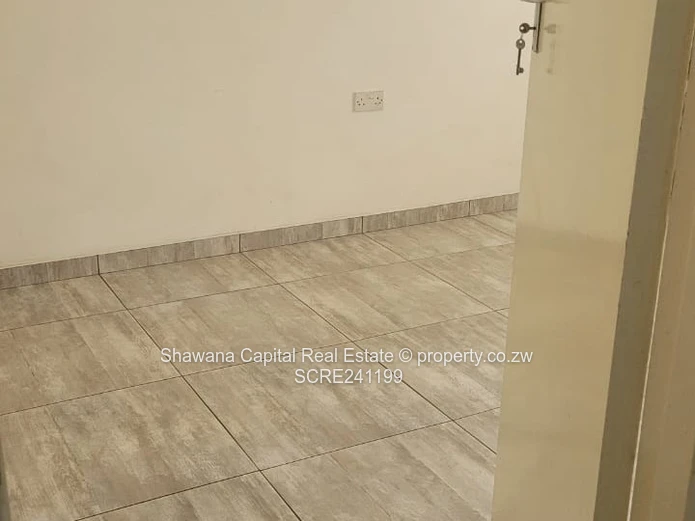 Luxurious 4 House In Norton, Nharira (Sole Mandate)