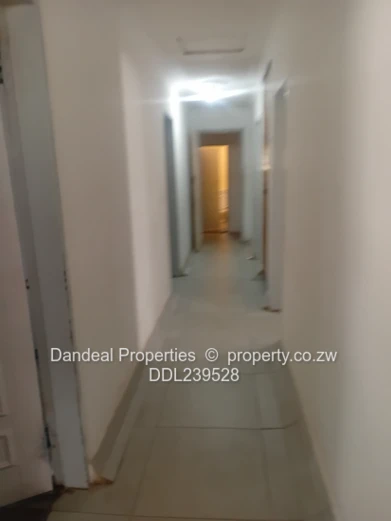 Hatifield-St Andrews Road Near Airport Round About