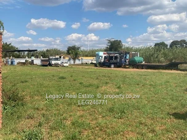 Rare 6638sqm Investment Opportunity With Road Frontage,High-Potential Development Land With Borehole